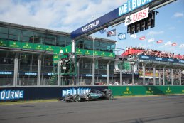 finish Lewis Hamilton - Mercedes F1 Team