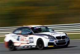 Tyreset / Peka Racing - BMW M235i Cup