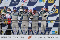 De Falken Porsche behaalde het podium tijdens de 24 uren van de Nürburgring 2015