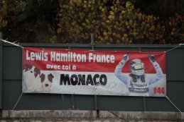 Lewis Hamilton fans