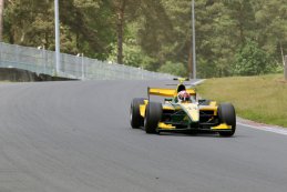 Jakub Smiechowski - Dallara-GP2 Asia 2011