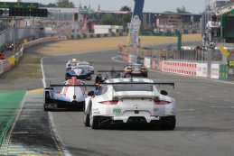 Porsche Team Manthey Porsche 911 RSR