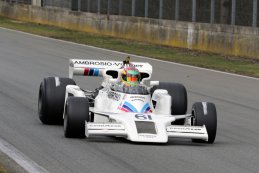Jason Wright met Shadow DN8 in Historic GP
