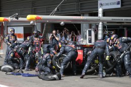 Pitstop Daniel Ricciardo - Red Bull Racing