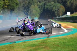 Crash Gabriel Aury - Tech 1 Racing