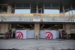 Pitboxen Haas F1 Team