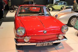 BMW 700