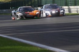 Strakka Racing vs. Audi Sport Team ISR - McLaren 650S GT3 vs. Audi R8 LMS