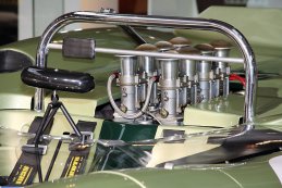 Chevrolet V8