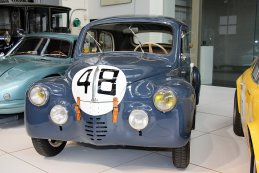 Renault 4CV