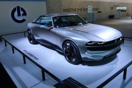 Peugeot E legend concept 