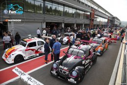 VW Fun Cup Pre grid pitlane