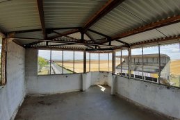 Circuit Reims-Gueux - zicht van op pitgebouw