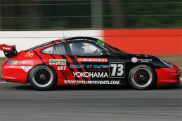Skylimit Yokohama Racing Team - Porsche 996