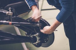Ophanging en remschijf Peugeot 3008DKR Maxi