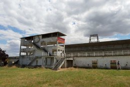 Circuit Reims-Gueux - pitgebouw