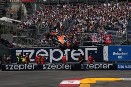 Crash Stoffel Vandoorne - McLaren