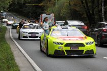 American Festival NASCAR Finals: De parade naar het Heldenplein in beeld gebracht