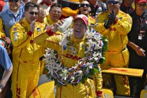 Indianapolis 500: Ryan Hunter-Reay zegeviert