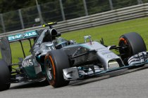 Monza: Hamilton op pole - Mercedes kleurt top 6