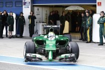 Marcus Ericsson en Caterham uit elkaar