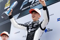 Thomas Strauven zegeviert bij debuut in Spaanse Formule 4