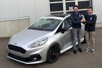 Nathan Vanspringel naast David De Saeger bij Vanspringel Motorsport