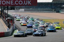 Silverstone: Aston Martin verdeelt en heerst - Dries Vanthoor beste Belg