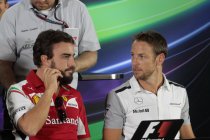 Jerez Wintertesten: Alonso en Button besturen de McLaren MP4-30 Honda