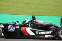 Masters of F3: Joel Eriksson wint de Qualifying Race