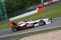 Nigel Melker en Azerti in stijl naar de titel in Assen