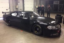 Anthony Kumpen en Bert Longin doen roll-out PK Carsport NASCAR bolide