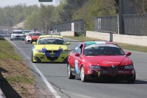 34 bolides en 17 verschillende merken voor de start van de 100 Series by BGDC!