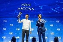 Mikel Azcona ontvangt WTCR-trofee, het seizoen in cijfers