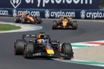 Italië: Verstappen wint dominant, McLaren gebruikt teamorders