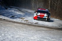 WRC: Ogier neemt optie op winst, Neuville houdt vol