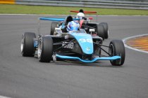 Formule Renault 1.6 NEC: Assen: race 2: Ralf Aron scoort eerste zege