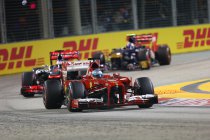 Singapore: Vettel wint alweer - Alonso en Räikkönen vechten zich naar het podium