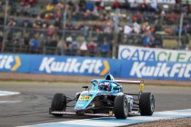 Douwe Dedecker naar Spaans Formule 4-kampioenschap