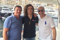 Mark Blundell ontfermt zich over racecarrière van Max Defourny