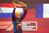 GP Brazilië: Max Verstappen geeft rijles in de regen