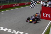 Canada: Daniel Ricciardo wint dolle race na problemen bij Mercedes AMG