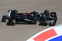 Rusland: Bottas wint, Hamilton derde na straf