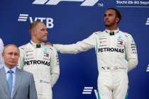 Rusland: Hamilton en Mercedes lopen uit