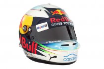 Daniel Ricciardo stelt nieuwe helm voor
