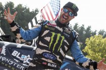 Ken Block neemt deel aan het wereldkampioenschap Rallycross