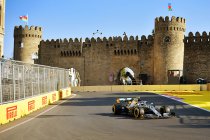 Azerbeidzjan: Mercedes bezet eerste startrij